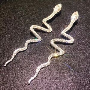 Brand New Fashion Diamond Snake Earrings